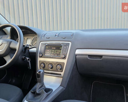 Бежевий Шкода Октавія, об'ємом двигуна 1.6 л та пробігом 182 тис. км за 7999 $, фото 37 на Automoto.ua