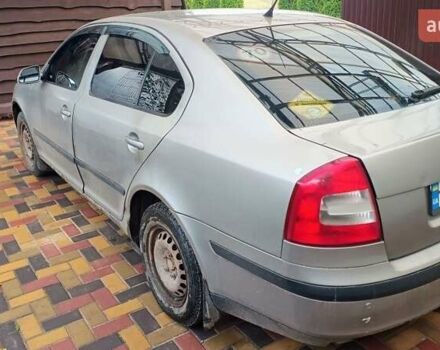 Бежевый Шкода Октавия, объемом двигателя 1.6 л и пробегом 200 тыс. км за 4500 $, фото 2 на Automoto.ua