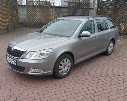 Бежевый Шкода Октавия, объемом двигателя 1.6 л и пробегом 232 тыс. км за 7850 $, фото 2 на Automoto.ua
