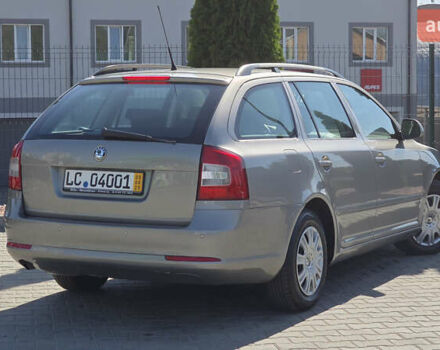 Бежевий Шкода Октавія, об'ємом двигуна 1.6 л та пробігом 182 тис. км за 7999 $, фото 20 на Automoto.ua