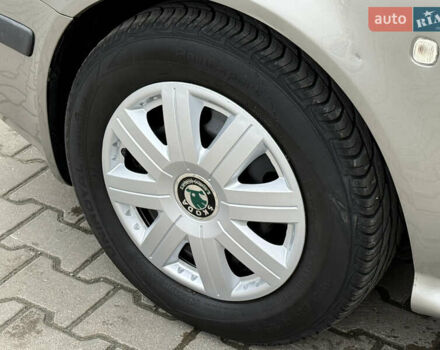 Бежевый Шкода Октавия, объемом двигателя 1.6 л и пробегом 237 тыс. км за 6750 $, фото 15 на Automoto.ua