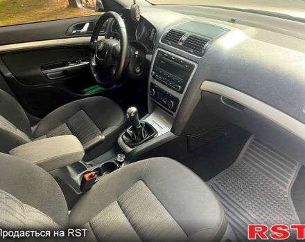 Бежевый Шкода Октавия, объемом двигателя 1.8 л и пробегом 178 тыс. км за 7999 $, фото 8 на Automoto.ua