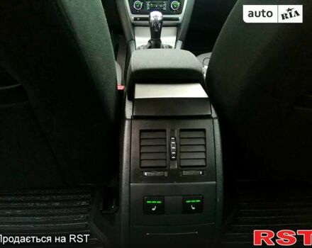 Бежевый Шкода Октавия, объемом двигателя 1.8 л и пробегом 178 тыс. км за 7999 $, фото 10 на Automoto.ua