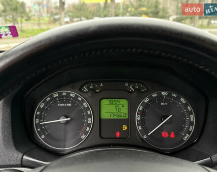 Бежевый Шкода Октавия, объемом двигателя 1.6 л и пробегом 220 тыс. км за 7600 $, фото 16 на Automoto.ua