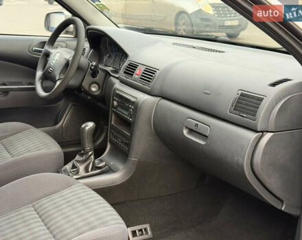 Бежевый Шкода Октавия, объемом двигателя 1.6 л и пробегом 237 тыс. км за 6750 $, фото 32 на Automoto.ua