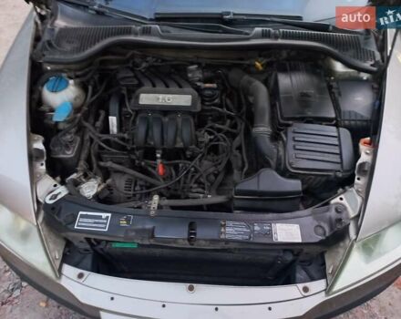 Бежевый Шкода Октавия, объемом двигателя 1.6 л и пробегом 290 тыс. км за 6800 $, фото 7 на Automoto.ua