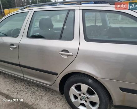 Бежевый Шкода Октавия, объемом двигателя 1.6 л и пробегом 237 тыс. км за 6000 $, фото 22 на Automoto.ua