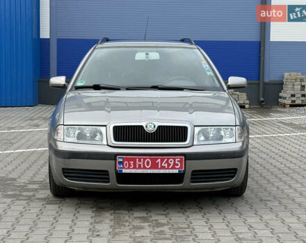 Бежевый Шкода Октавия, объемом двигателя 1.6 л и пробегом 237 тыс. км за 6750 $, фото 2 на Automoto.ua