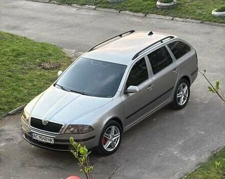Бежевый Шкода Октавия, объемом двигателя 1.6 л и пробегом 253 тыс. км за 5899 $, фото 3 на Automoto.ua