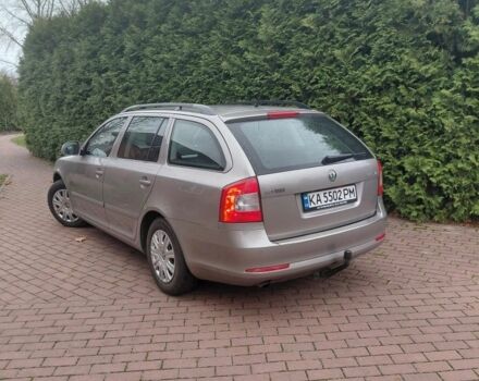 Бежевый Шкода Октавия, объемом двигателя 1.6 л и пробегом 232 тыс. км за 7850 $, фото 1 на Automoto.ua