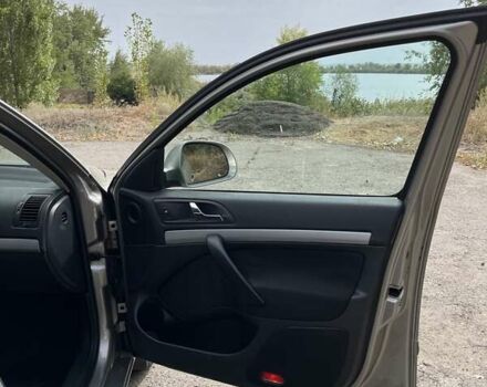 Бежевый Шкода Октавия, объемом двигателя 1.8 л и пробегом 239 тыс. км за 7000 $, фото 39 на Automoto.ua