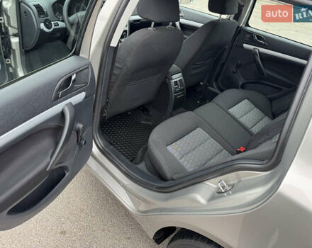 Бежевый Шкода Октавия, объемом двигателя 1.6 л и пробегом 223 тыс. км за 7700 $, фото 30 на Automoto.ua