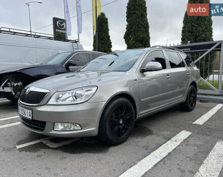 Бежевый Шкода Октавия, объемом двигателя 1.8 л и пробегом 124 тыс. км за 8300 $, фото 1 на Automoto.ua