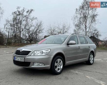 Бежевый Шкода Октавия, объемом двигателя 1.6 л и пробегом 223 тыс. км за 7700 $, фото 3 на Automoto.ua