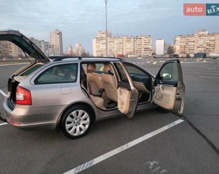 Бежевый Шкода Октавия, объемом двигателя 1.98 л и пробегом 231 тыс. км за 8300 $, фото 18 на Automoto.ua