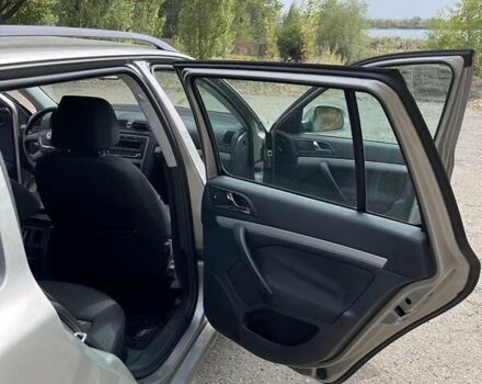 Бежевый Шкода Октавия, объемом двигателя 1.8 л и пробегом 239 тыс. км за 7000 $, фото 37 на Automoto.ua