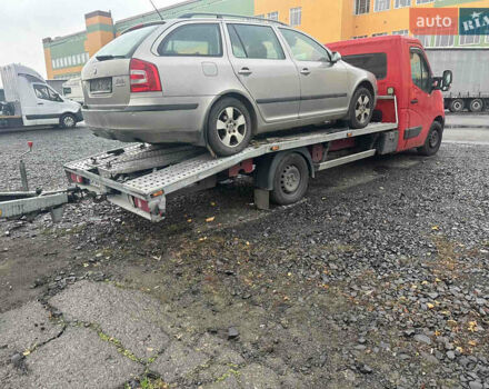 Бежевый Шкода Октавия, объемом двигателя 1.6 л и пробегом 200 тыс. км за 4999 $, фото 5 на Automoto.ua