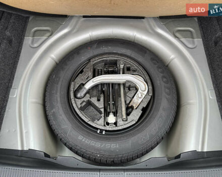 Бежевый Шкода Октавия, объемом двигателя 1.6 л и пробегом 223 тыс. км за 7700 $, фото 39 на Automoto.ua