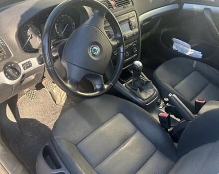 Бежевый Шкода Октавия, объемом двигателя 1.6 л и пробегом 200 тыс. км за 4999 $, фото 11 на Automoto.ua