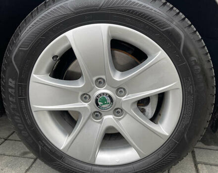 Бежевый Шкода Октавия, объемом двигателя 1.8 л и пробегом 159 тыс. км за 7499 $, фото 13 на Automoto.ua