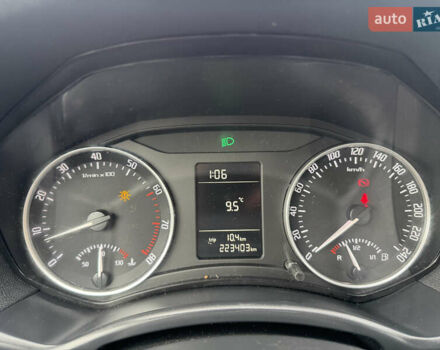 Бежевый Шкода Октавия, объемом двигателя 1.6 л и пробегом 223 тыс. км за 7700 $, фото 55 на Automoto.ua