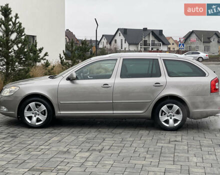 Бежевый Шкода Октавия, объемом двигателя 1.8 л и пробегом 159 тыс. км за 7499 $, фото 2 на Automoto.ua