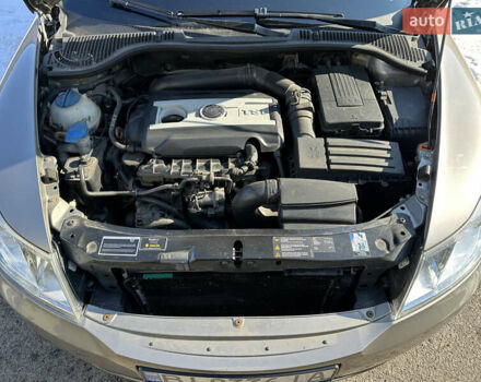 Бежевый Шкода Октавия, объемом двигателя 1.8 л и пробегом 124 тыс. км за 8300 $, фото 26 на Automoto.ua