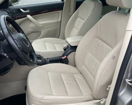 Бежевый Шкода Октавия, объемом двигателя 1.8 л и пробегом 159 тыс. км за 7499 $, фото 17 на Automoto.ua