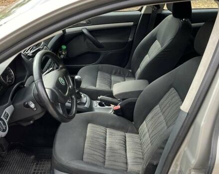 Бежевый Шкода Октавия, объемом двигателя 1.8 л и пробегом 239 тыс. км за 7000 $, фото 14 на Automoto.ua