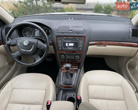 Бежевый Шкода Октавия, объемом двигателя 1.8 л и пробегом 159 тыс. км за 7499 $, фото 30 на Automoto.ua