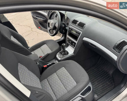 Бежевый Шкода Октавия, объемом двигателя 1.6 л и пробегом 223 тыс. км за 7700 $, фото 35 на Automoto.ua