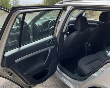 Бежевый Шкода Октавия, объемом двигателя 1.8 л и пробегом 239 тыс. км за 7000 $, фото 25 на Automoto.ua