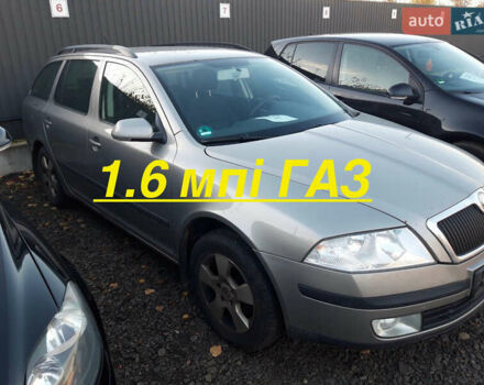 Бежевый Шкода Октавия, объемом двигателя 1.6 л и пробегом 200 тыс. км за 4999 $, фото 6 на Automoto.ua