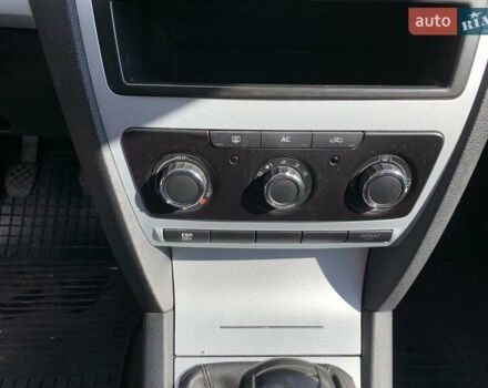 Бежевый Шкода Октавия, объемом двигателя 1.6 л и пробегом 125 тыс. км за 8330 $, фото 32 на Automoto.ua