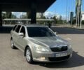 Бежевый Шкода Октавия, объемом двигателя 1.8 л и пробегом 300 тыс. км за 5998 $, фото 1 на Automoto.ua