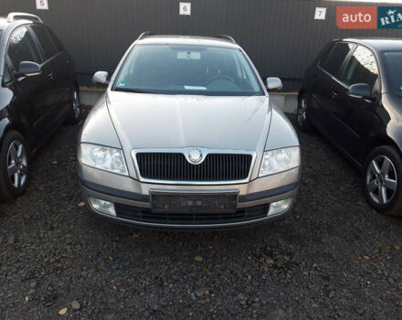 Бежевый Шкода Октавия, объемом двигателя 1.6 л и пробегом 200 тыс. км за 4999 $, фото 6 на Automoto.ua