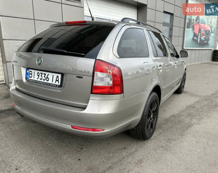 Бежевый Шкода Октавия, объемом двигателя 1.8 л и пробегом 124 тыс. км за 8300 $, фото 4 на Automoto.ua