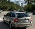 Бежевый Шкода Октавия, объемом двигателя 1.8 л и пробегом 300 тыс. км за 5998 $, фото 2 на Automoto.ua