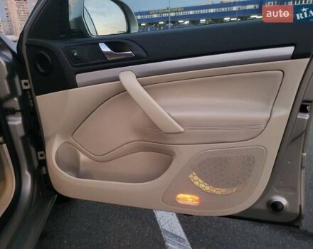 Бежевый Шкода Октавия, объемом двигателя 1.98 л и пробегом 231 тыс. км за 8300 $, фото 36 на Automoto.ua