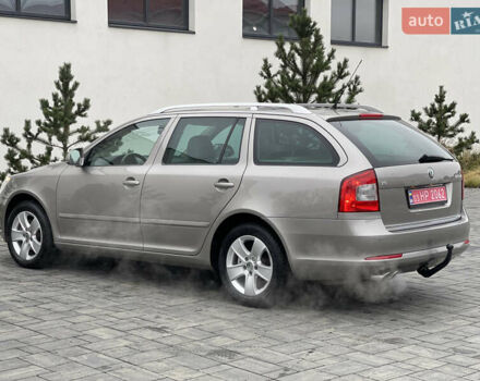 Бежевый Шкода Октавия, объемом двигателя 1.8 л и пробегом 159 тыс. км за 7499 $, фото 3 на Automoto.ua