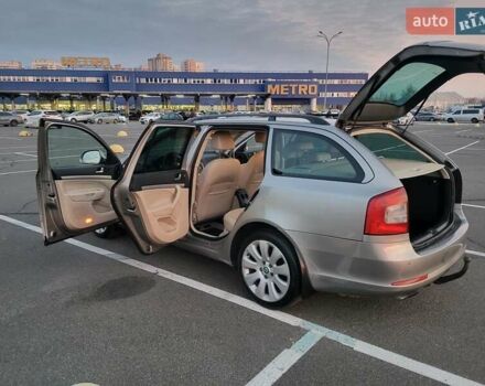 Бежевый Шкода Октавия, объемом двигателя 1.98 л и пробегом 231 тыс. км за 8300 $, фото 20 на Automoto.ua