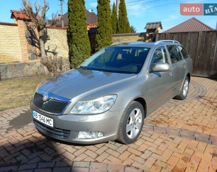Бежевий Шкода Октавія, об'ємом двигуна 1.2 л та пробігом 212 тис. км за 6499 $, фото 1 на Automoto.ua