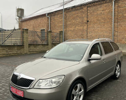 Бежевый Шкода Октавия, объемом двигателя 1.8 л и пробегом 280 тыс. км за 8000 $, фото 2 на Automoto.ua