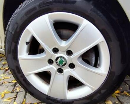 Бежевий Шкода Октавія, об'ємом двигуна 1.8 л та пробігом 198 тис. км за 7600 $, фото 6 на Automoto.ua