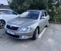 Бежевий Шкода Октавія, об'ємом двигуна 2 л та пробігом 200 тис. км за 7227 $, фото 1 на Automoto.ua