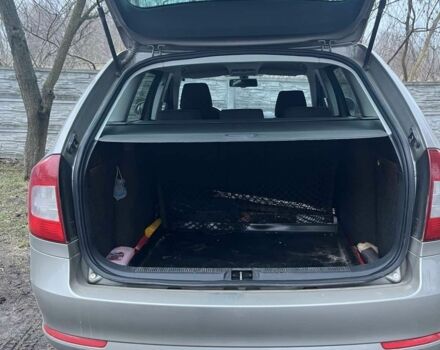 Бежевый Шкода Октавия, объемом двигателя 1.6 л и пробегом 280 тыс. км за 7500 $, фото 5 на Automoto.ua