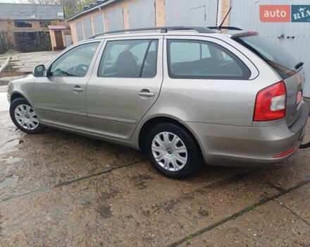 Бежевий Шкода Октавія, об'ємом двигуна 0 л та пробігом 197 тис. км за 8000 $, фото 3 на Automoto.ua