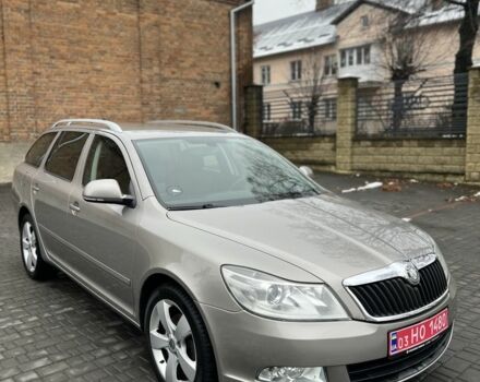 Бежевий Шкода Октавія, об'ємом двигуна 1.8 л та пробігом 280 тис. км за 8000 $, фото 1 на Automoto.ua