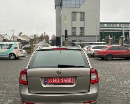 Бежевий Шкода Октавія, об'ємом двигуна 1.8 л та пробігом 280 тис. км за 8000 $, фото 4 на Automoto.ua