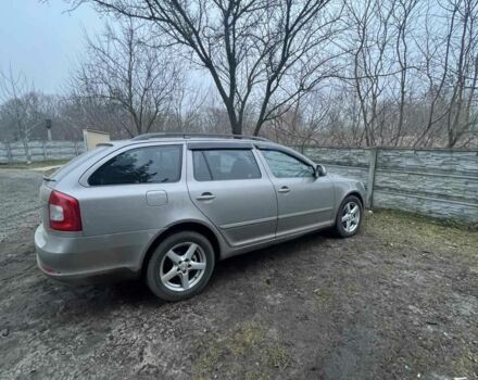 Бежевый Шкода Октавия, объемом двигателя 1.6 л и пробегом 280 тыс. км за 7500 $, фото 1 на Automoto.ua